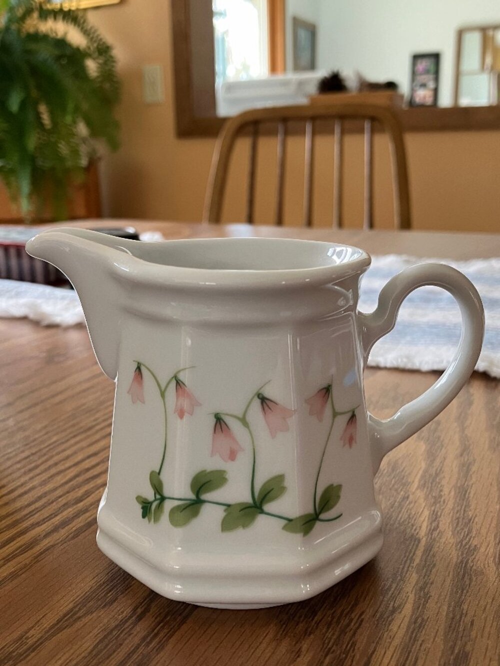 Nora pitcher - Sweden